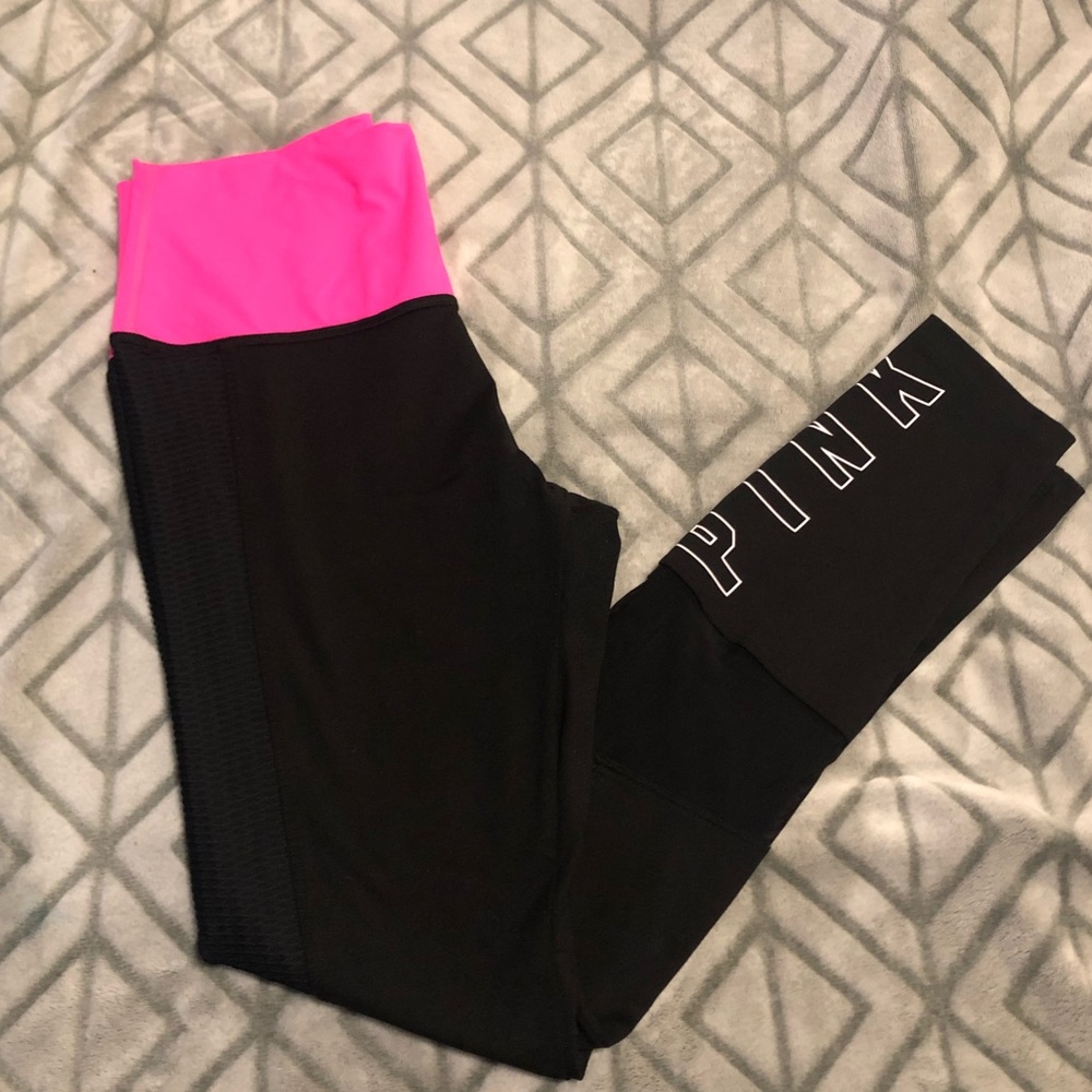 VS PINK ULTIMATE LEGGINGS *deleting item*